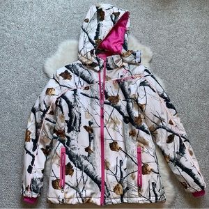 Legendary Whitetails pink camo womens jacket size medium